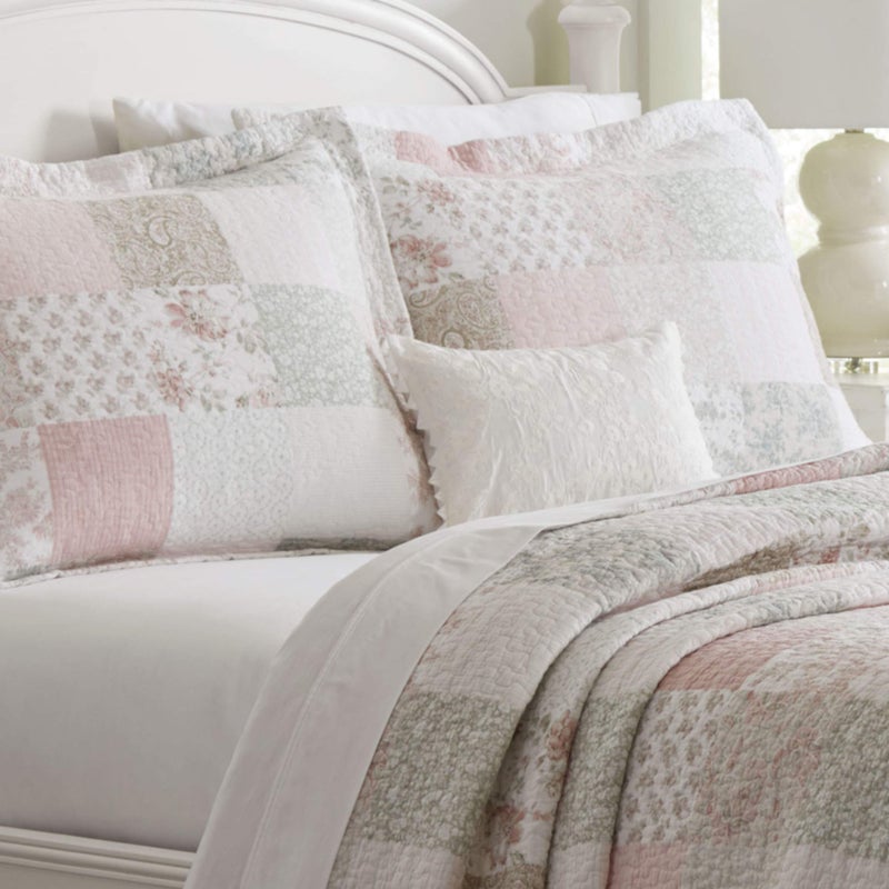 LAURA ASHLEY لورا آشلي - مجموعة لحاف كينج، بياضات قطنية قابلة للعكس مع وسائد متطابقة، ديكور منزلي مستوحى من الباتشورك (سيلينا باتشورك وردي/ساج، كينج) - Image 2